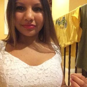 Meet your Posher, Victoria